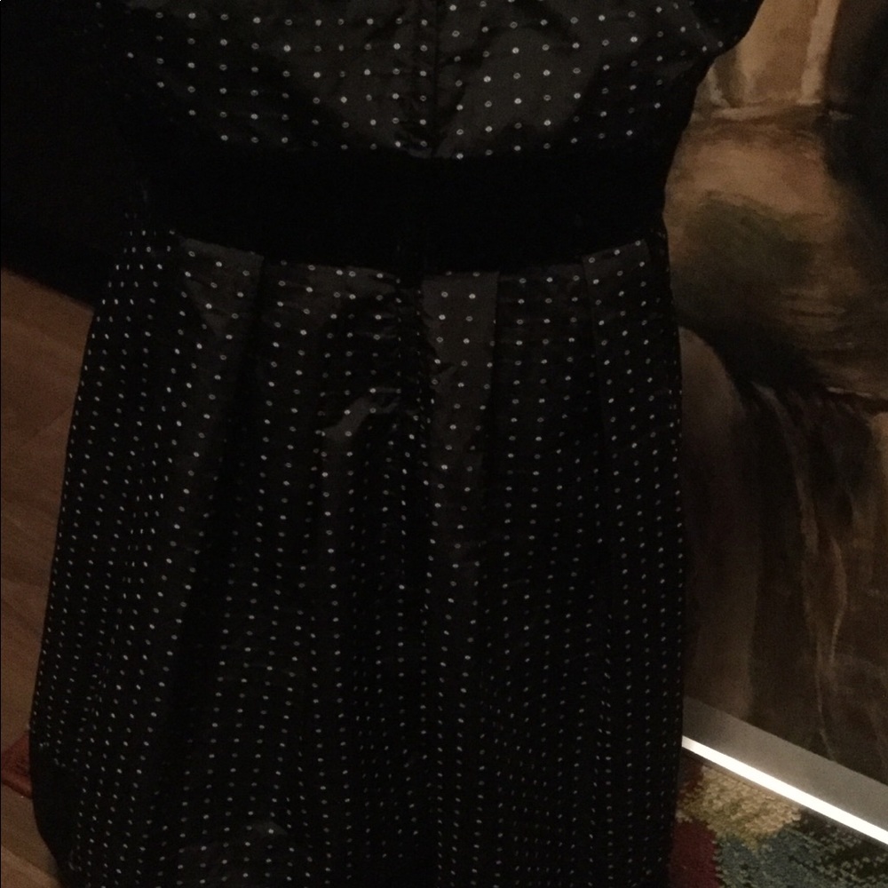 Dress - Picture 4 of 8